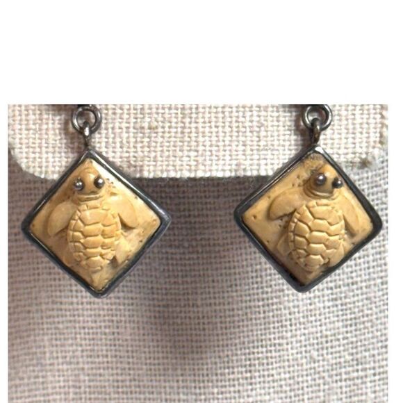 Vintage Zealandia 925 Sterling Silver Sea Turtle Dangle Earring Resin Inlay Post - Picture 2 of 6